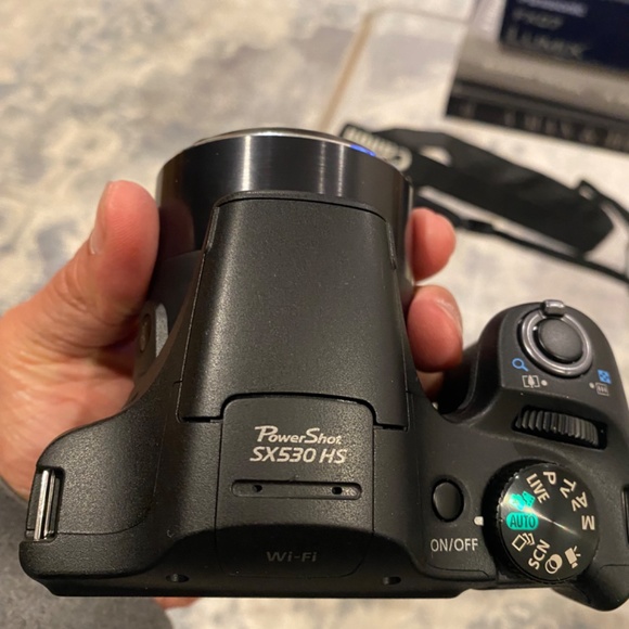 *SOLD* Canon PowerShot SX530 HS 16.0MP Camera Bundle {Near Mint} - Picture 2 of 12